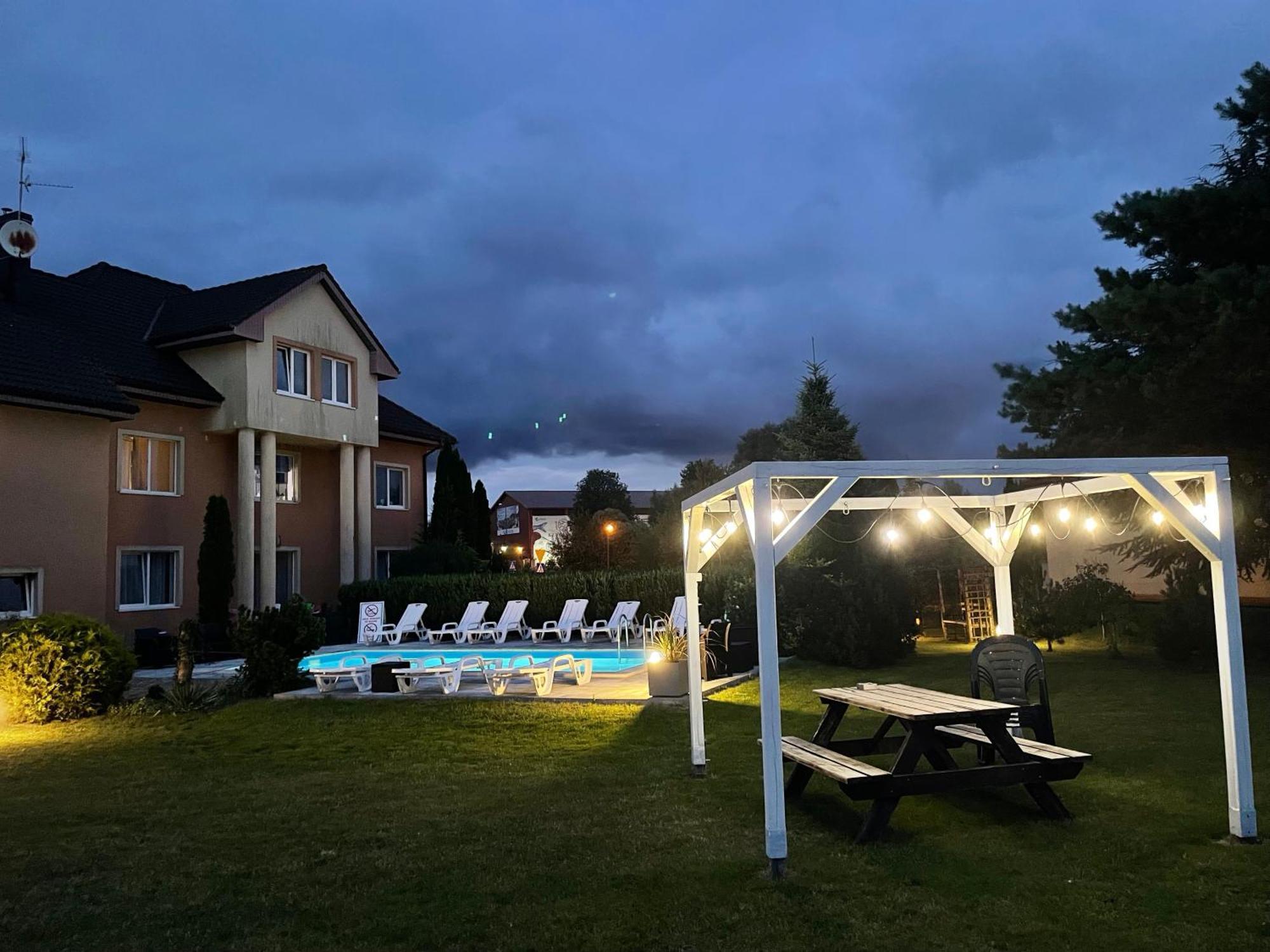 Ow Delta Villa Rewal Exterior photo